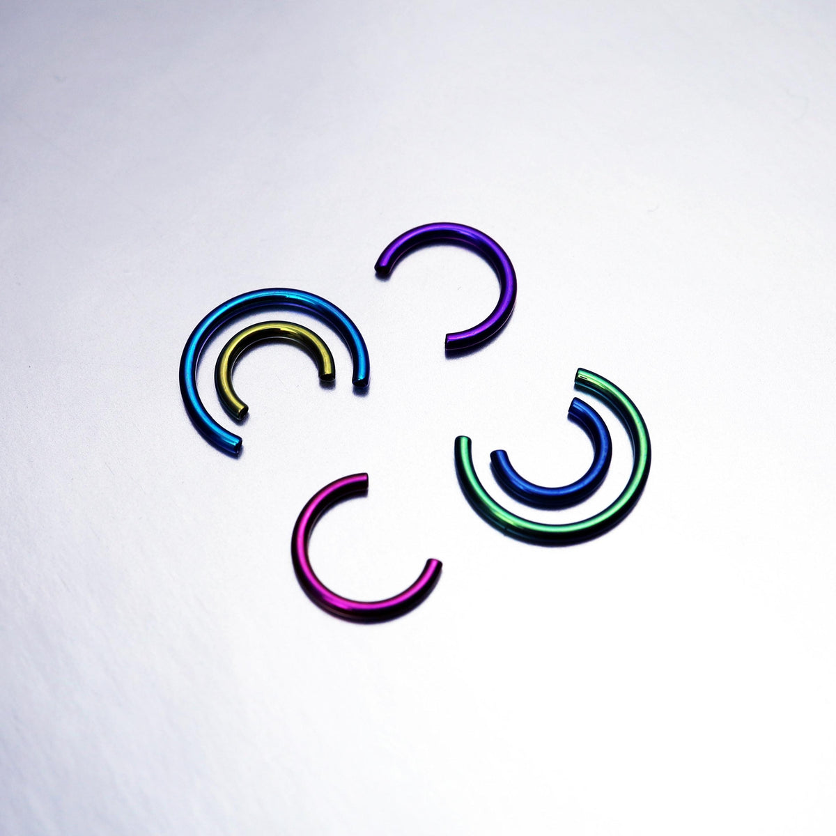 Customizable Titanium Horseshoe Barbell detail 2
