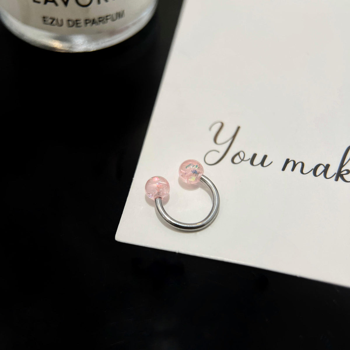 Resin Ball Titanium Horseshoe Ring detail 2