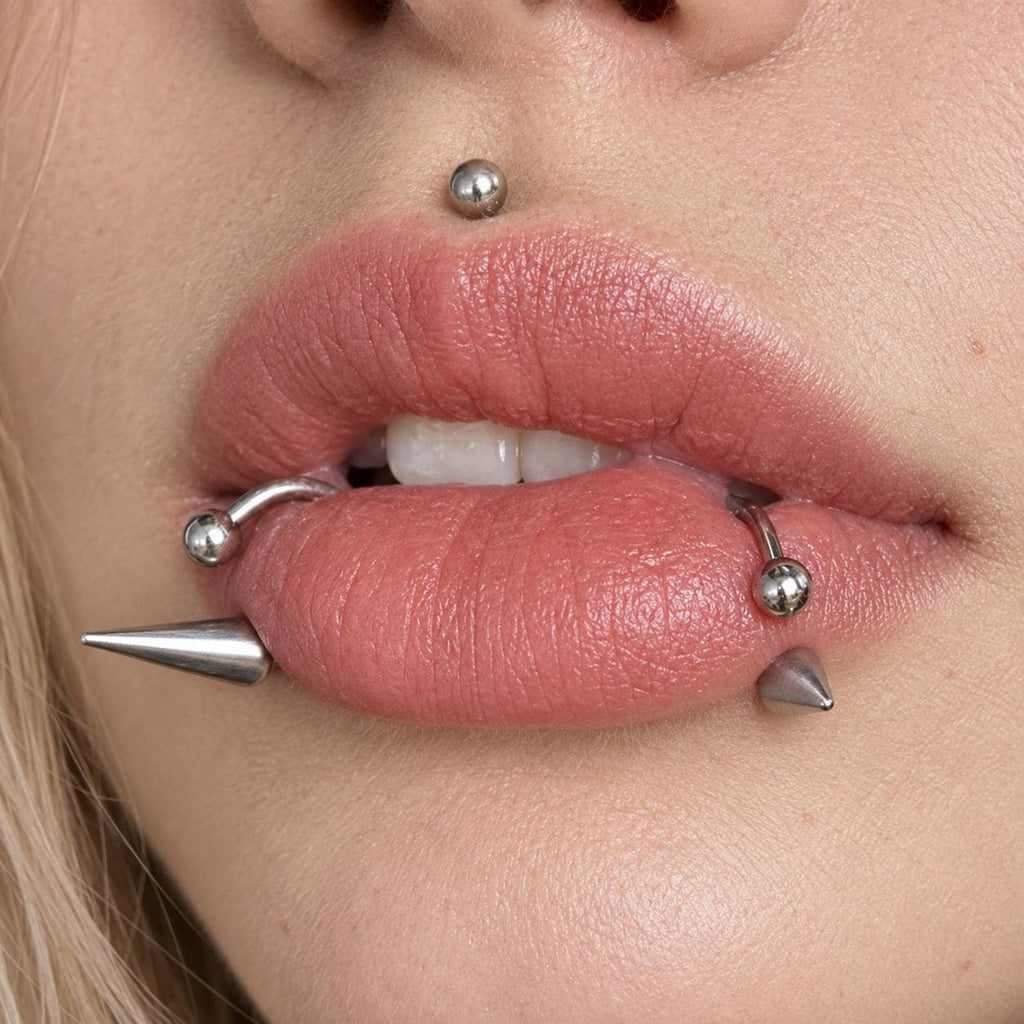 Spike & Ball Titanium Horseshoe Ring detail 3