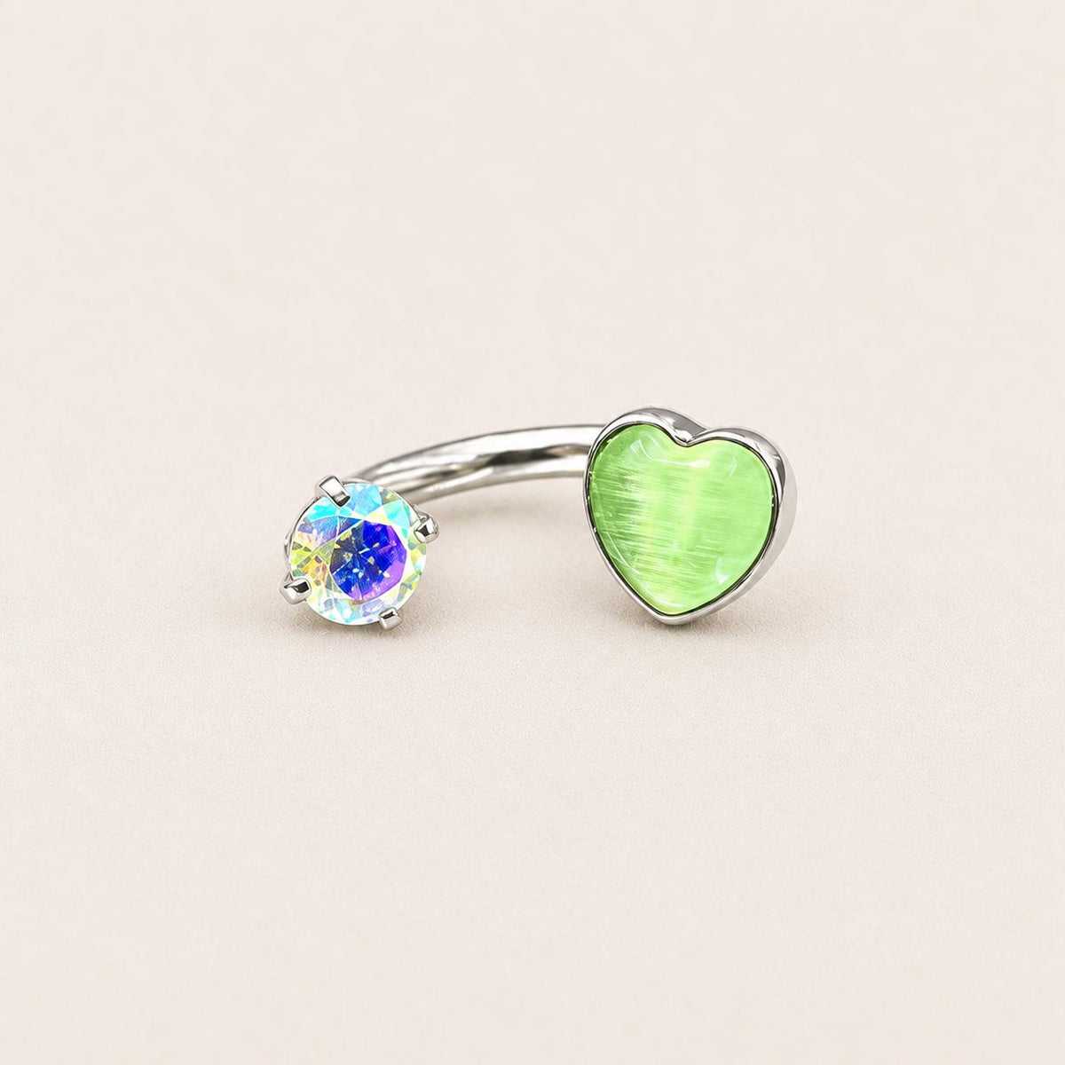 Sweetheart Crystal Titanium Horseshoe Ring detail 11