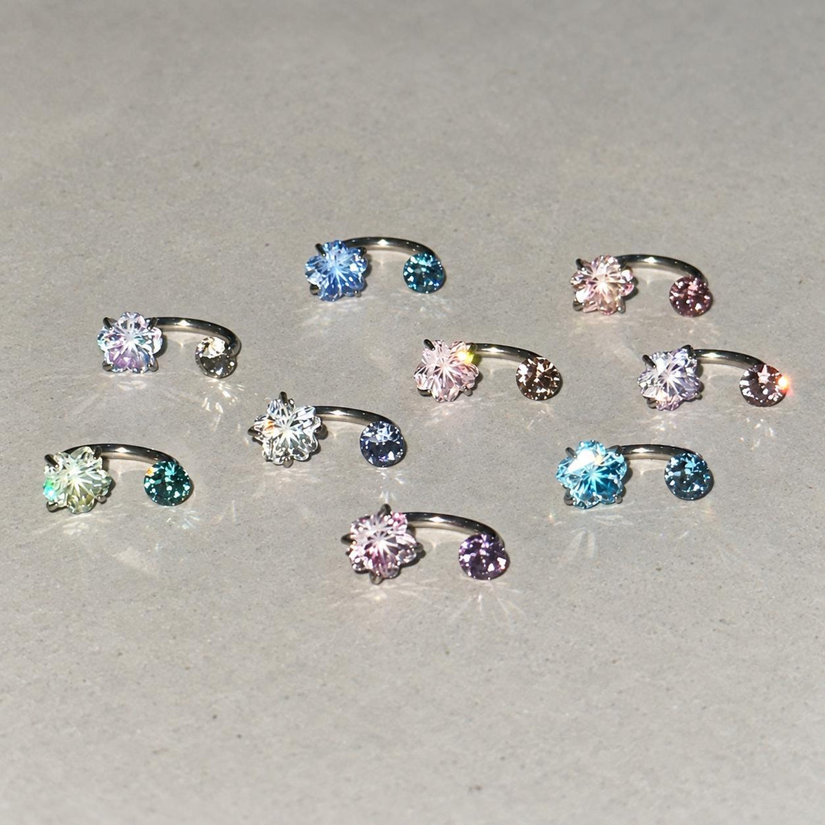 Fairycore Flower Crystal Titanium Horseshoe Ring detail 2
