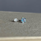 Fairycore Flower Crystal Titanium Horseshoe Ring detail 4