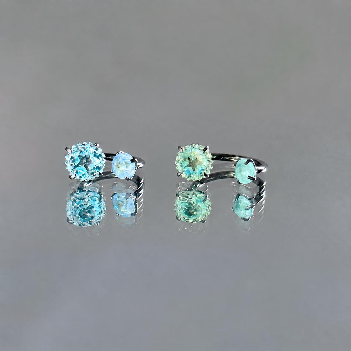 Double Crystal Titanium Horseshoe Ring detail 5