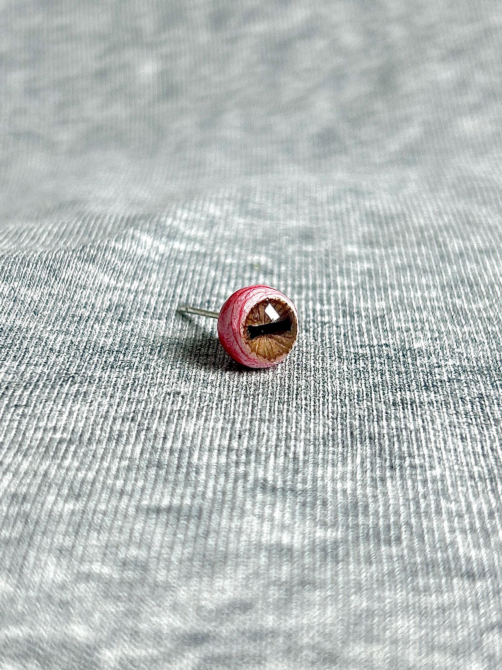 Cthulhu Eye - Lateral Slit Gaze | Ear/Tongue/Lip Titanium Studs