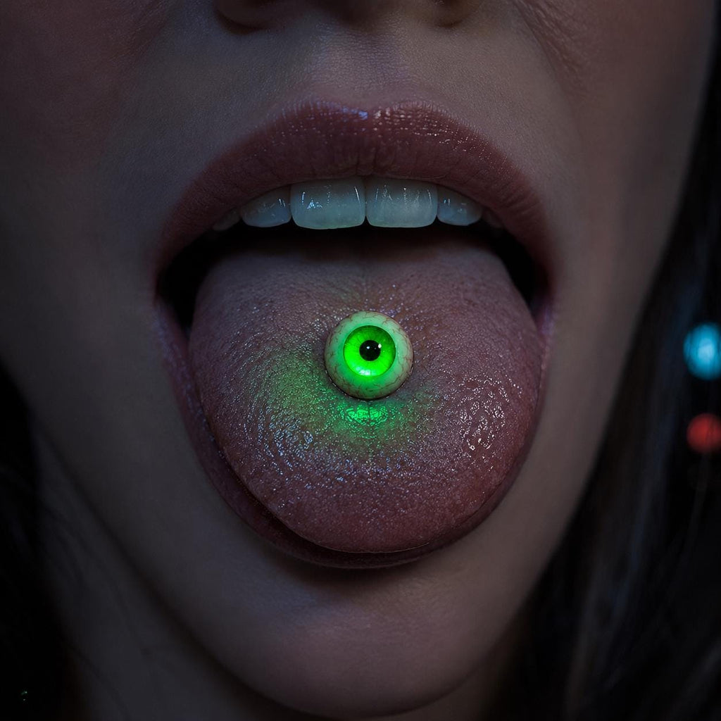 Cthulhu Eye - Luminous Gaze | Ear/Tongue/Lip Titanium Studs