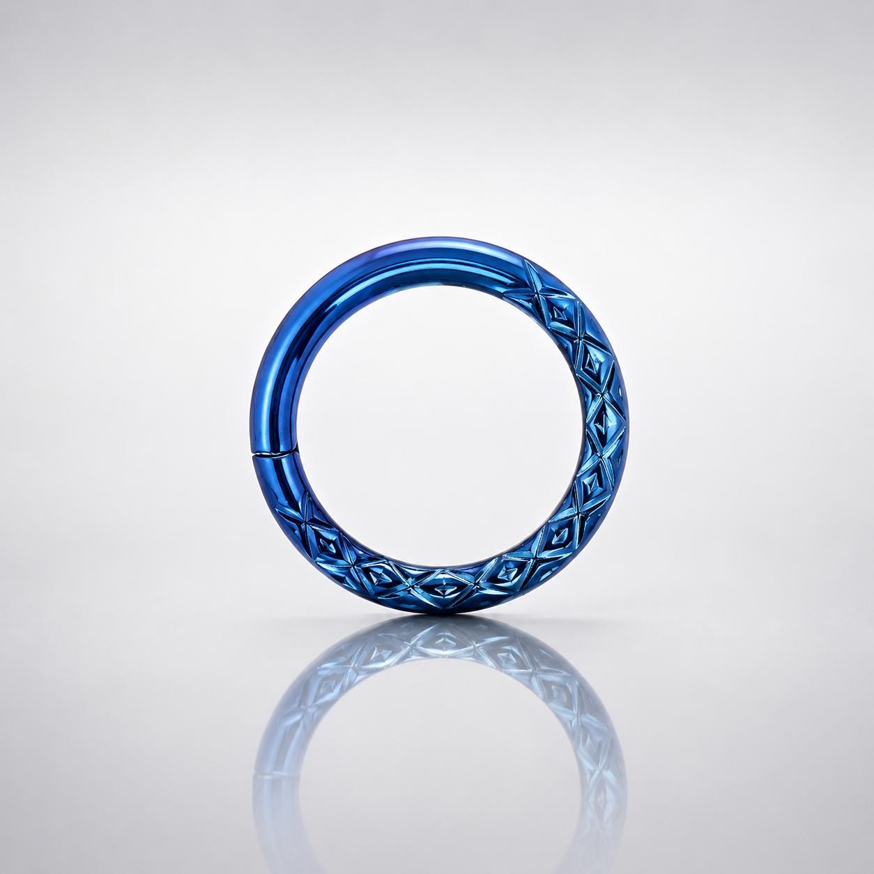 ASTM F136 Titanium Faceted Rainbow Septum Ring｜16G Hinged Clicker｜Iridescent Daith Jewelry｜Hypoallergenic｜Helix Conch Rook - Image 8