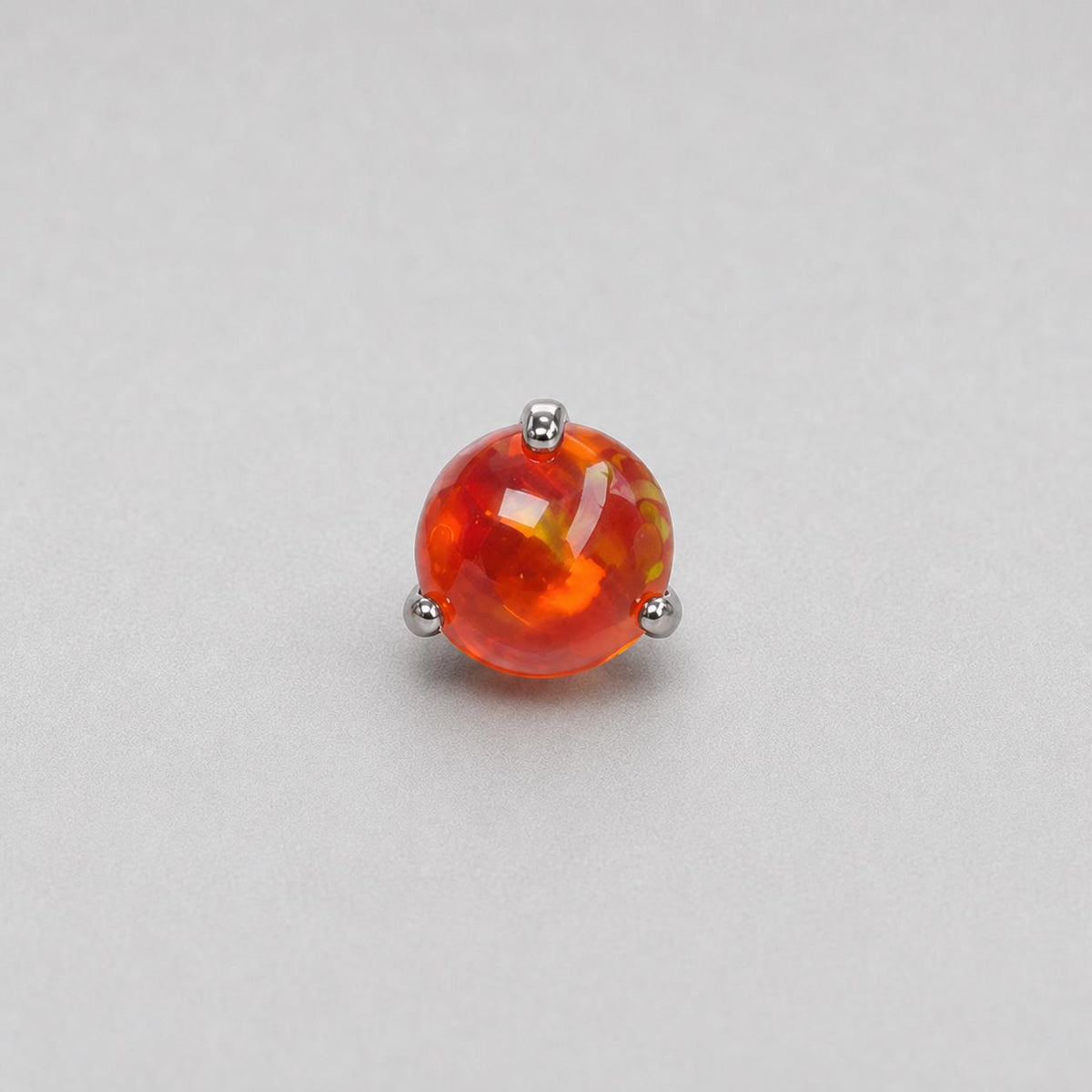 Aurora Orb Opal OP529 Fire Red F136 Titanium piercing top