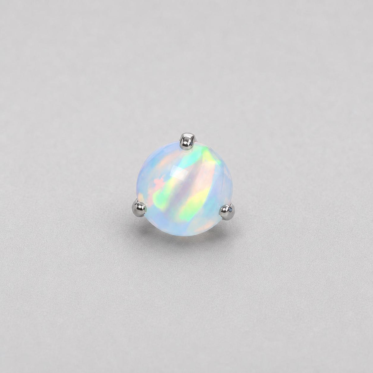 Aurora Orb Opal OP551 Ice Blue F136 Titanium piercing top
