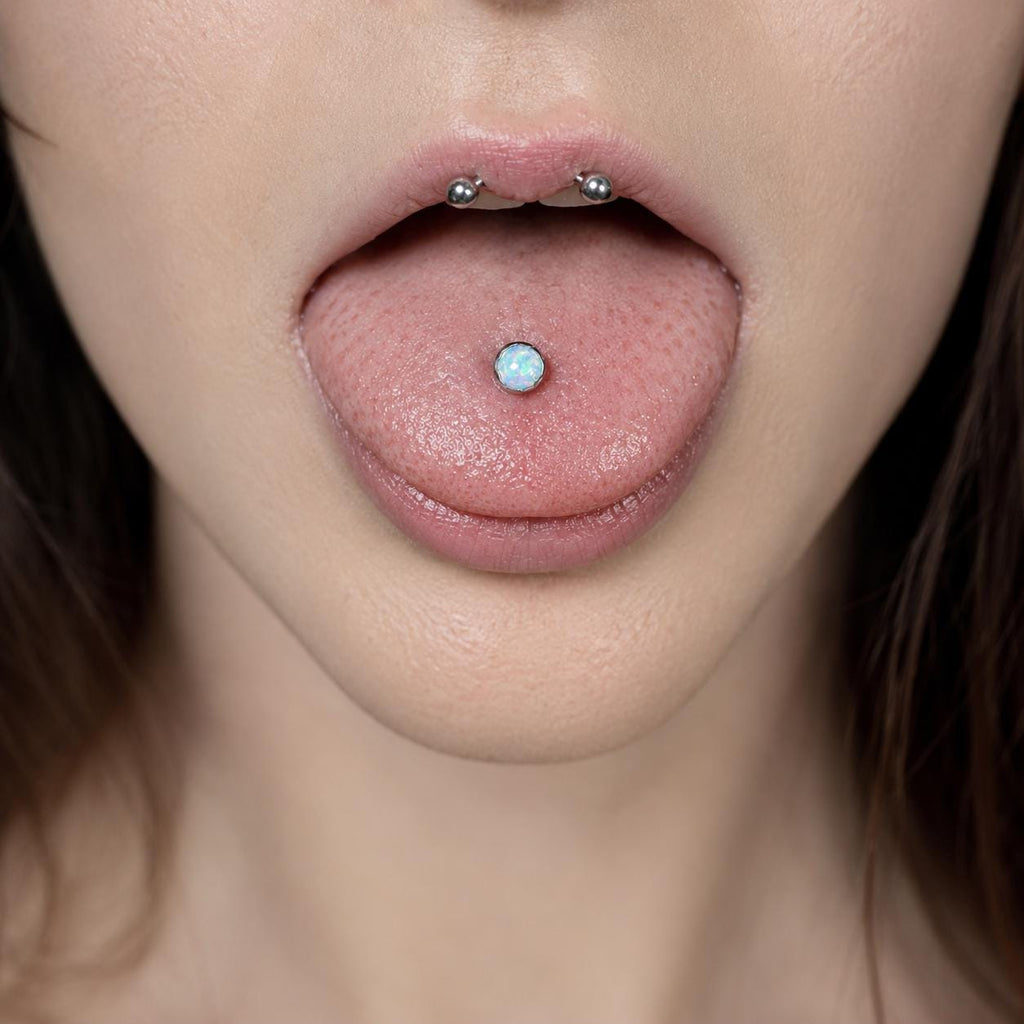 Ripple-Edge Jelly Opal F136 Titanium piercing top detail 2
