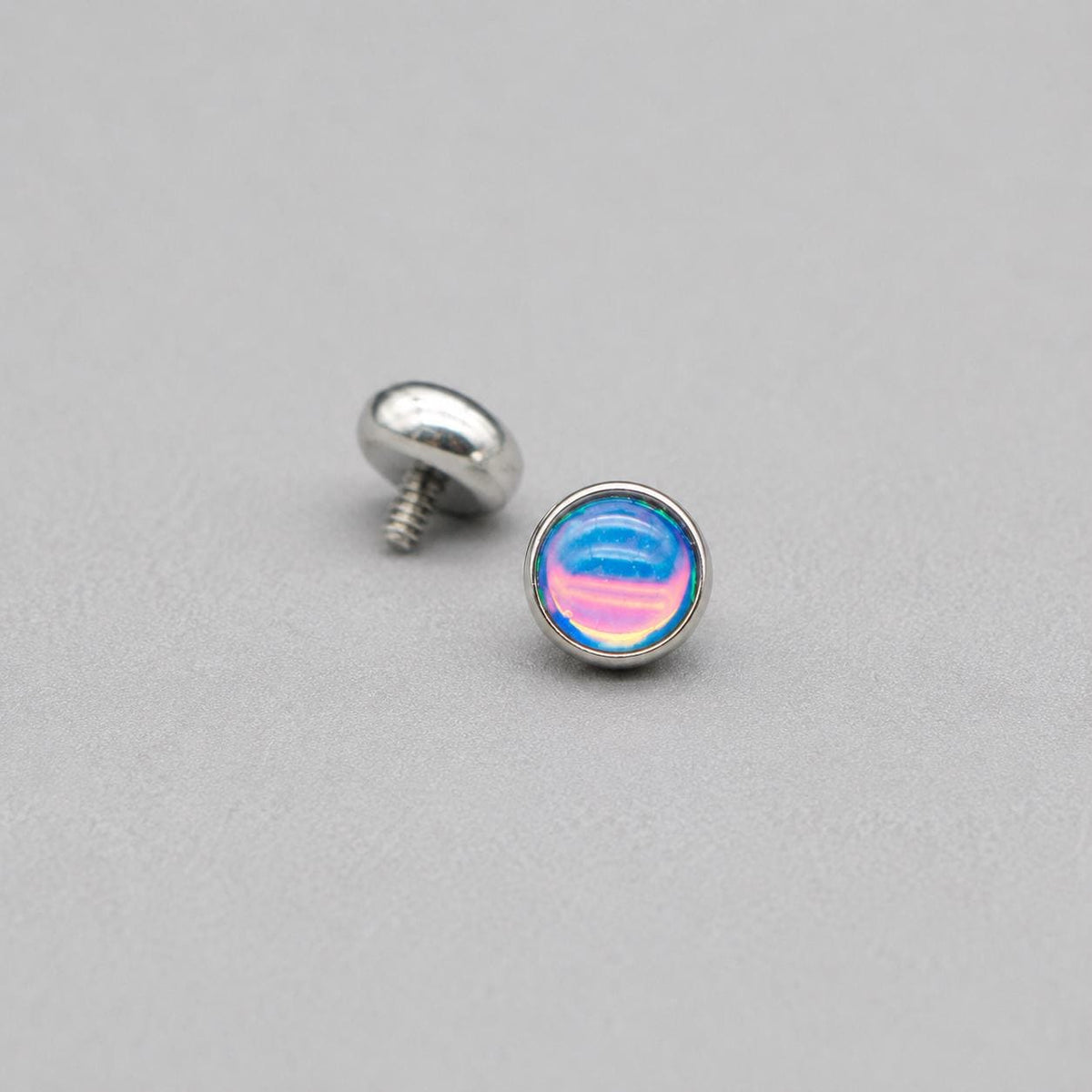 Liquid Aura Cabochon Blue Pink F136 Titanium piercing top