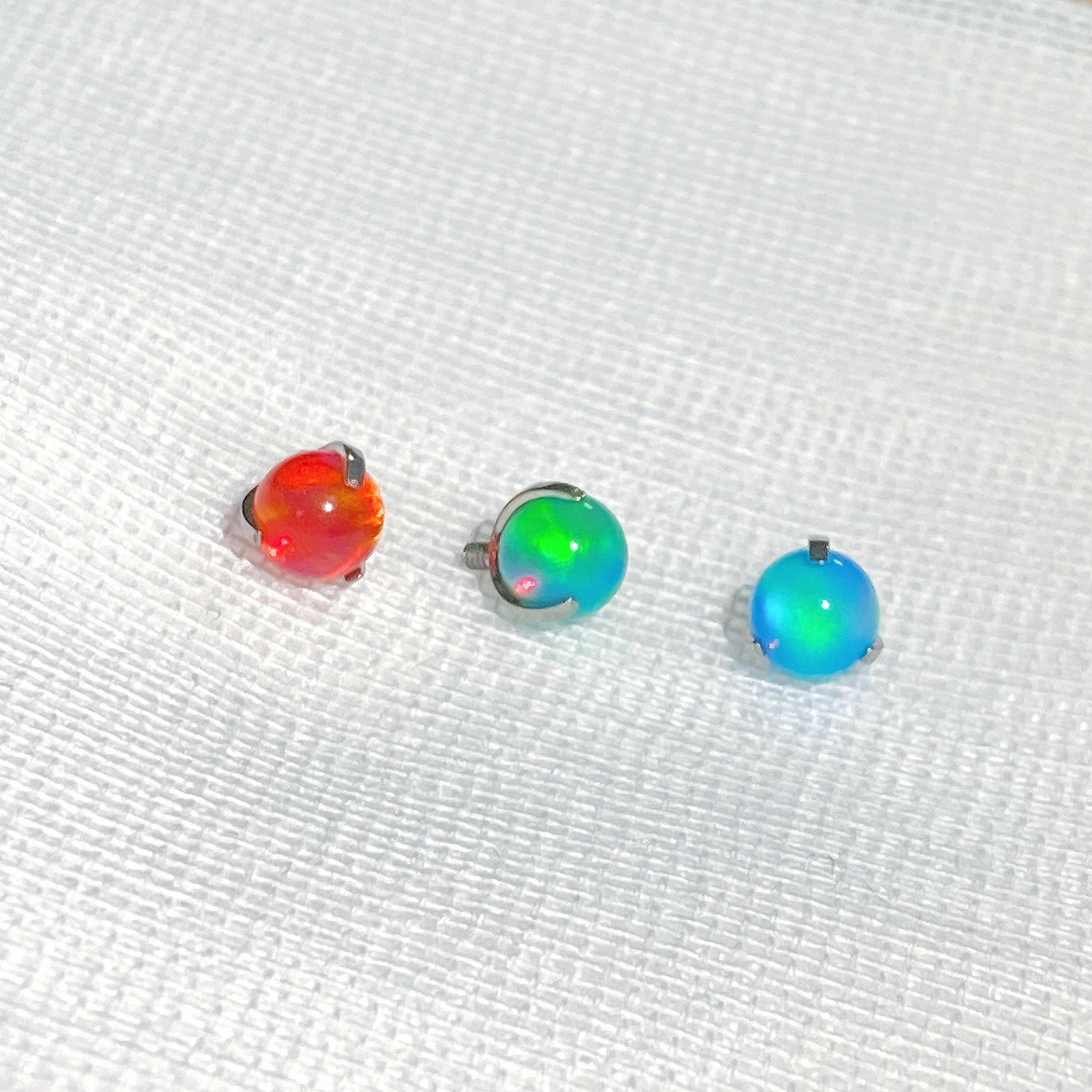 Nebula Eclipse Opal F136 Titanium piercing top detail 6