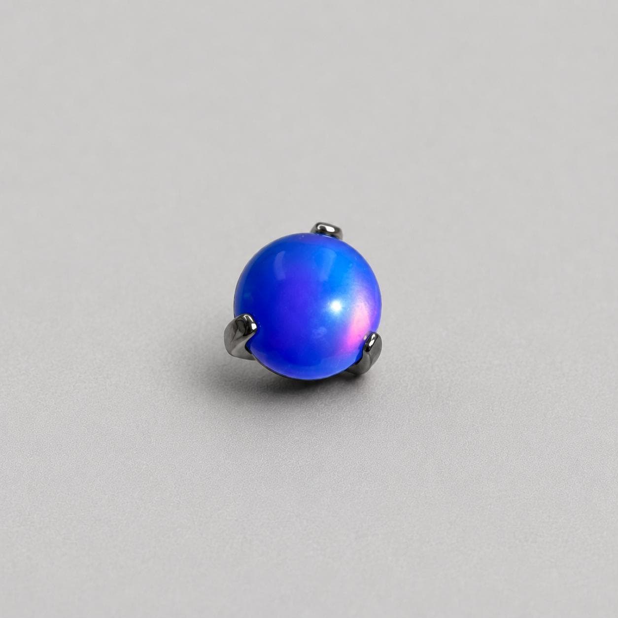 Nebula Eclipse Opal AN374 Violet F136 Titanium piercing top