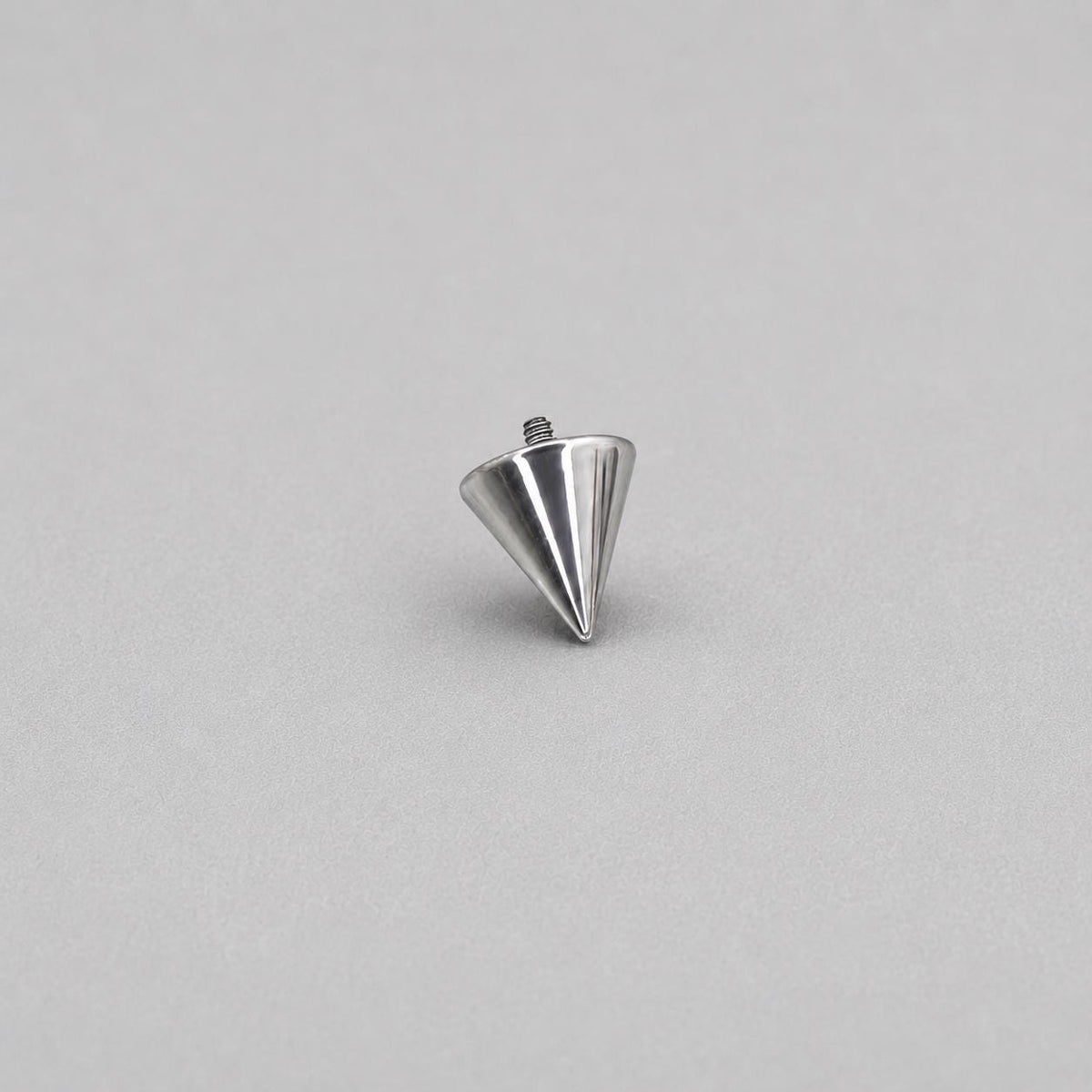 Multi-Fit Spike End F136 Titanium piercing top detail 5