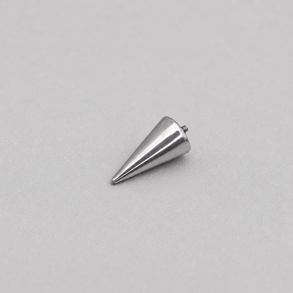 Multi-Fit Spike End F136 Titanium piercing top detail 9
