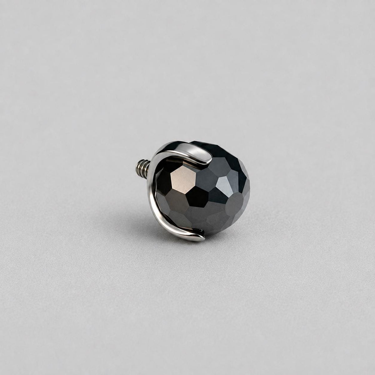 Disco Ball Crystal Black F136 Titanium piercing top