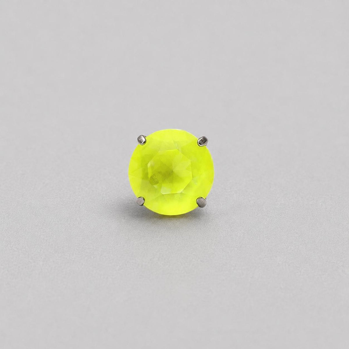 Round-Cut CZ Neon Yellow F136 Titanium piercing top