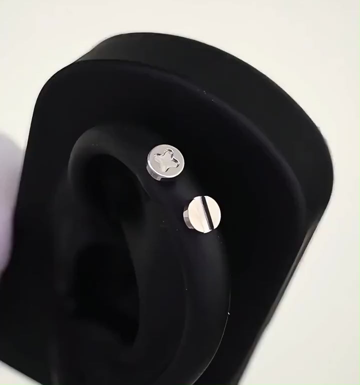 Screw Head & Bone Spike-Back Stud hidden helix video 1