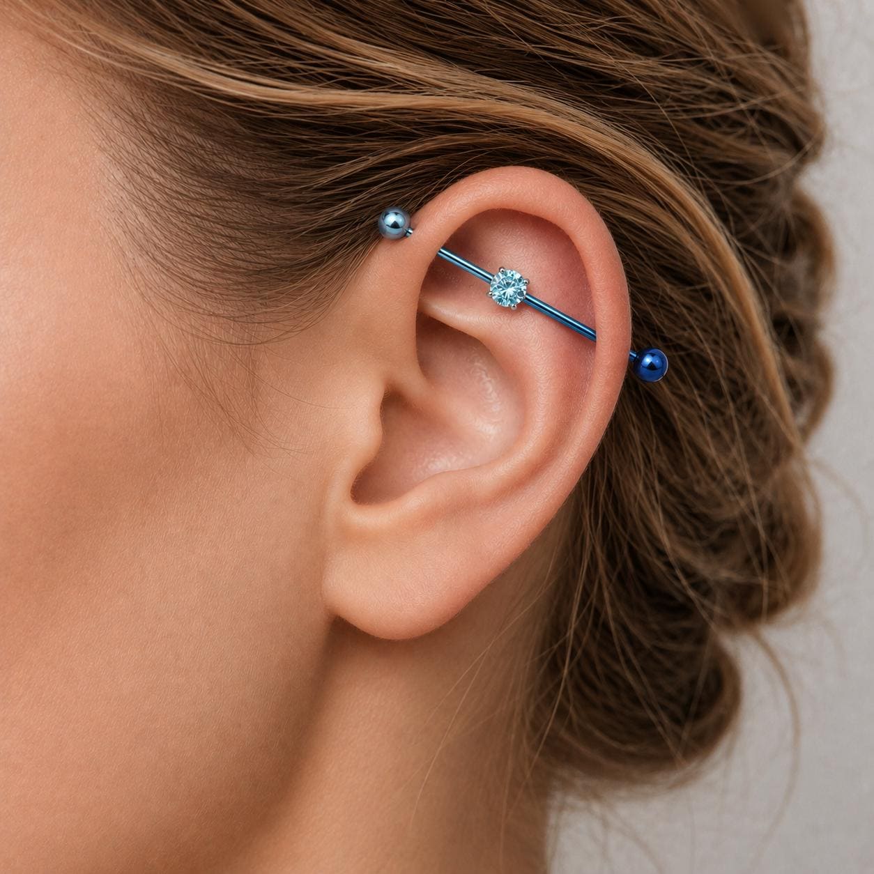 Prong-Set CZ titanium industrial barbell, detail view 2