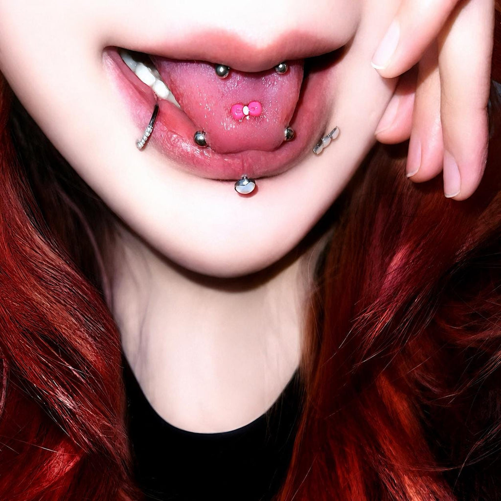 Bow Kitty Titanium Barbell detail 4