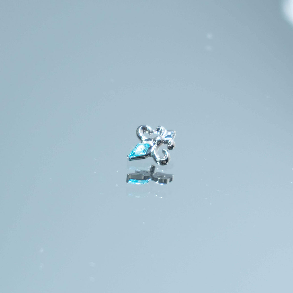 Crystal Fleur-de-Lis F136 Titanium flat-back jewelry image 05